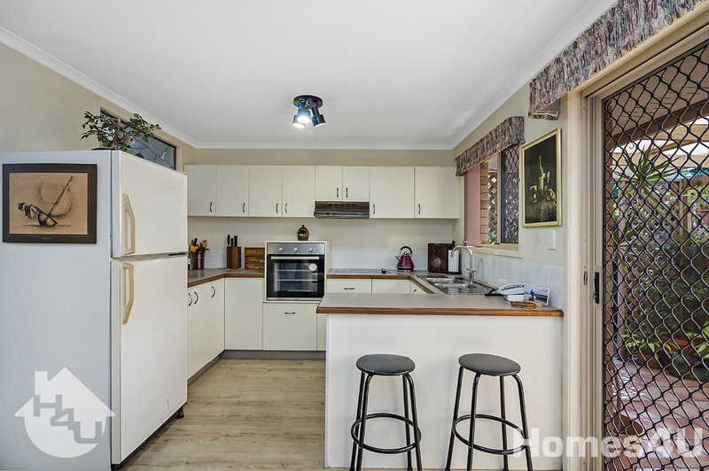 Photo - Unit 3/4 Josephine St , Redcliffe QLD 4020 - Image 7