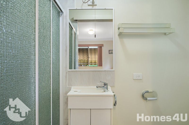 Photo - Unit 3/4 Josephine St , Redcliffe QLD 4020 - Image 9