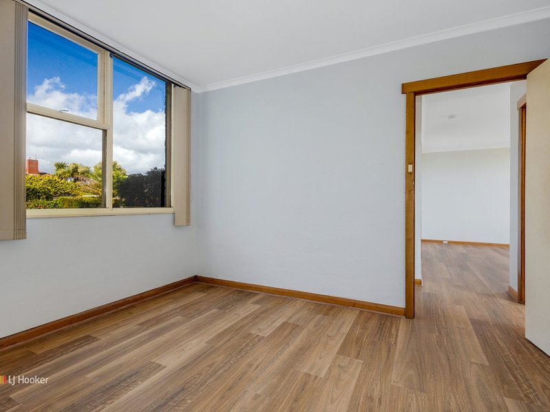 Photo - Unit 3/44-46 Hiller Street, Devonport TAS 7310 - Image 5