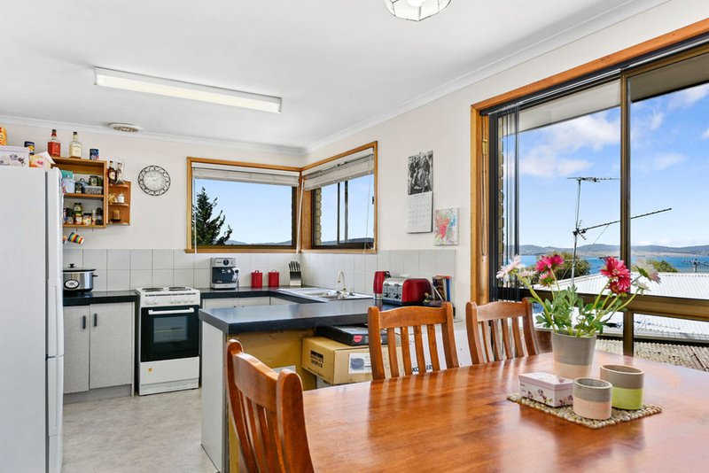 Photo - Unit 3/5 Stewart Court, Midway Point TAS 7171 - Image 2