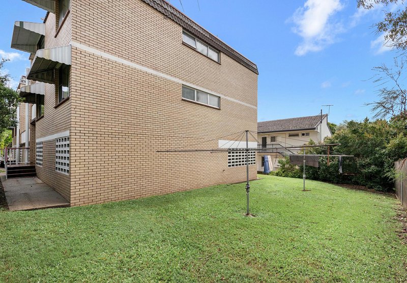 Photo - Unit 3/53 Lamont Road, Wilston QLD 4051 - Image 15