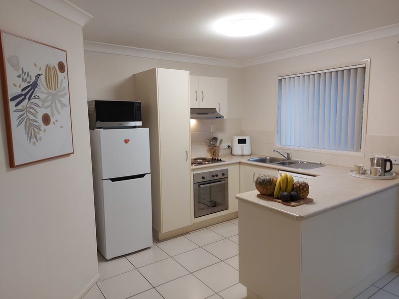 Photo - Unit 3/67 East Street, Esk QLD 4312 - Image 2