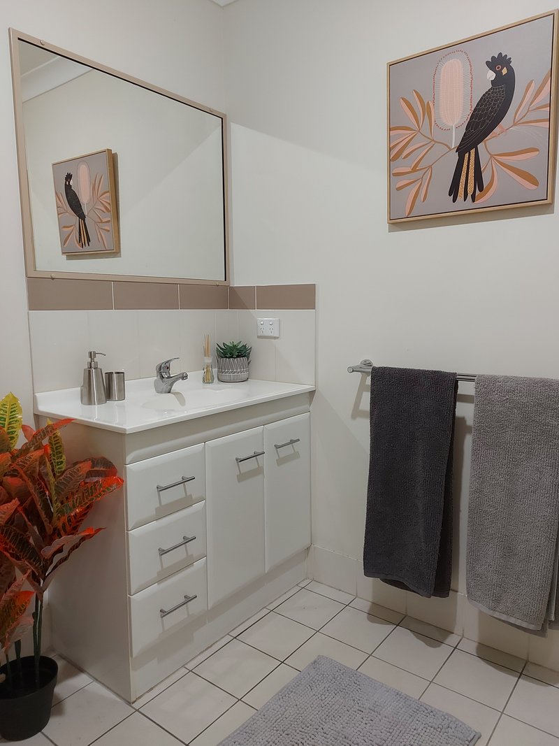 Photo - Unit 3/67 East Street, Esk QLD 4312 - Image 5