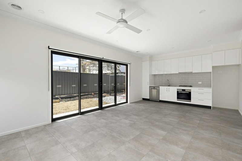 Photo - Unit 3/8 Mariners Street, St Leonards VIC 3223 - Image 2