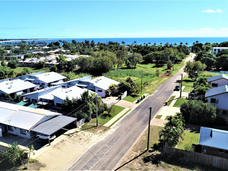 Unit 4 136 Soldiers Road, Bowen QLD 4805