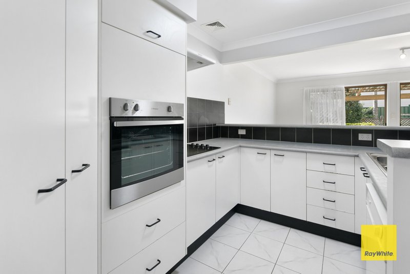 Photo - Unit 4, 37 Newhaven Street, Alexandra Hills QLD 4161 - Image 2