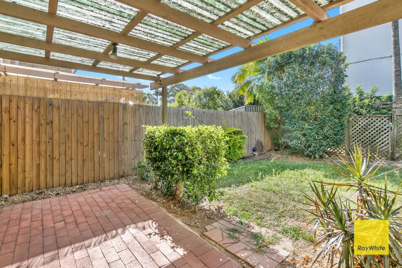 Photo - Unit 4, 37 Newhaven Street, Alexandra Hills QLD 4161 - Image 6