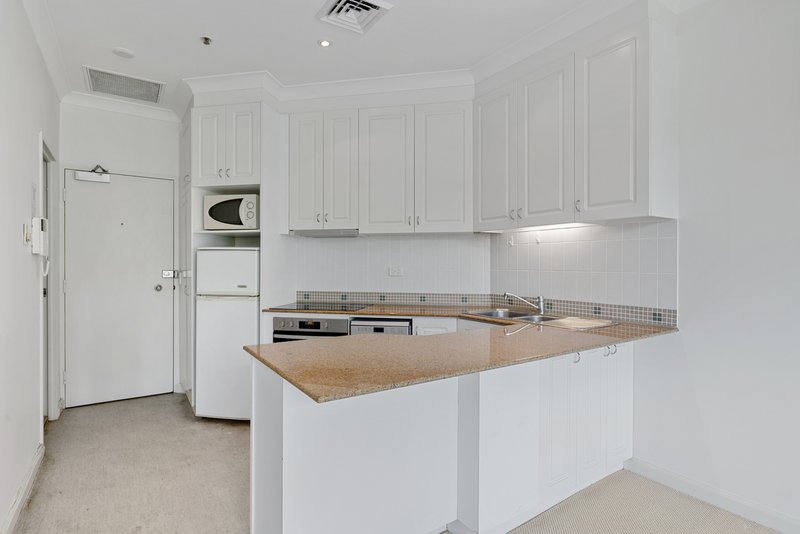 Photo - Unit 405/22-40 Sir John Young Crescent, Woolloomooloo NSW 2011 - Image 3