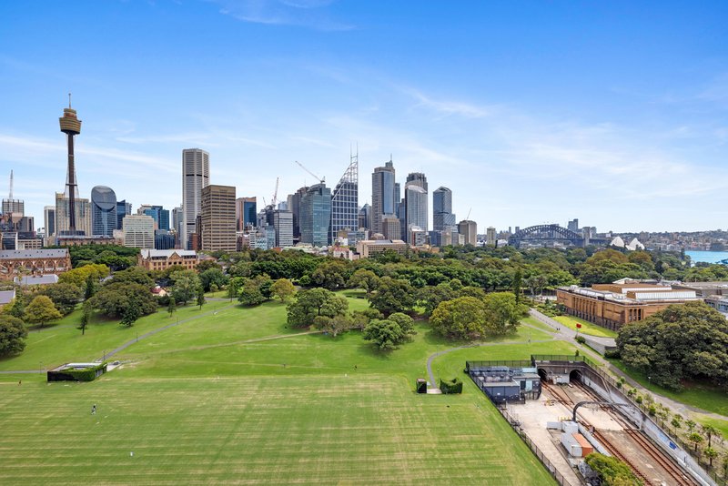 Photo - Unit 405/22-40 Sir John Young Crescent, Woolloomooloo NSW 2011 - Image 6