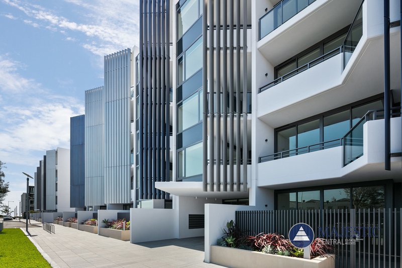 Photo - Unit 407/7 Cattalini Lane, North Fremantle WA 6159 - Image 2