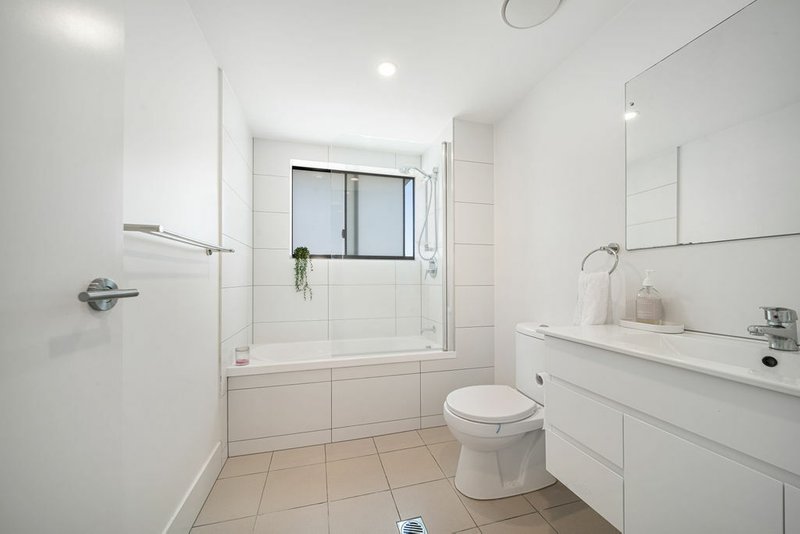 Photo - Unit 410/1 High Street, Sippy Downs QLD 4556 - Image 10
