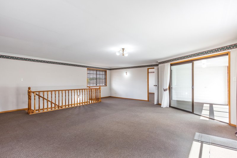 Photo - Unit 4/11c Gatfield Street, Newtown QLD 4350 - Image 5