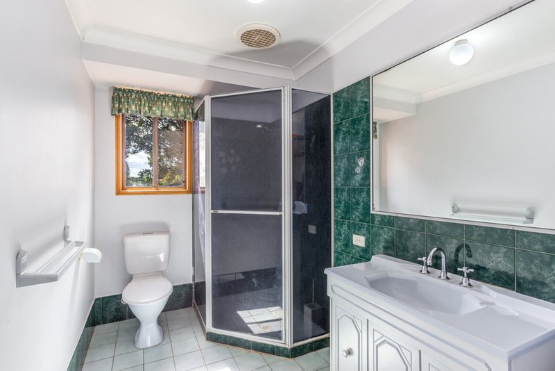 Photo - Unit 4/11c Gatfield Street, Newtown QLD 4350 - Image 11