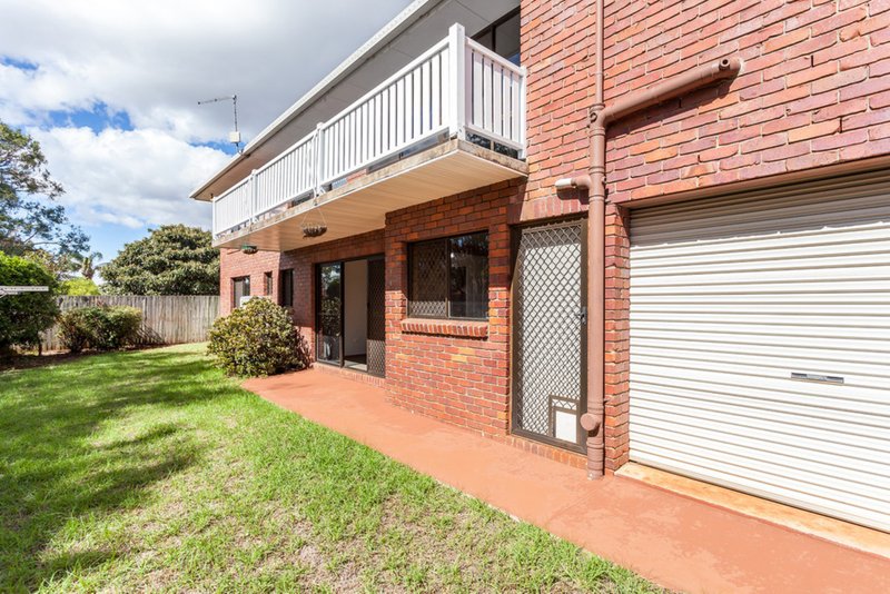 Photo - Unit 4/11c Gatfield Street, Newtown QLD 4350 - Image 13