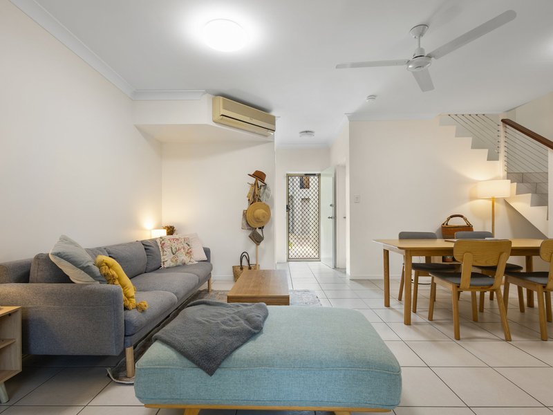 Photo - Unit 4/12-14 Old Smithfield Road, Freshwater QLD 4870 - Image 3