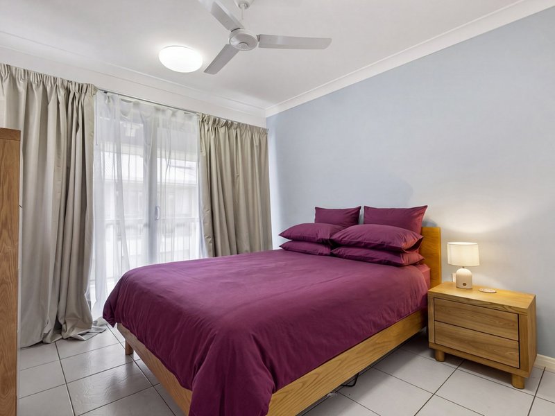Photo - Unit 4/12-14 Old Smithfield Road, Freshwater QLD 4870 - Image 7