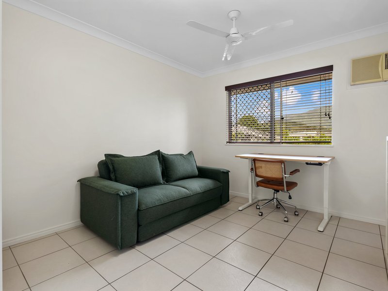 Photo - Unit 4/12-14 Old Smithfield Road, Freshwater QLD 4870 - Image 11
