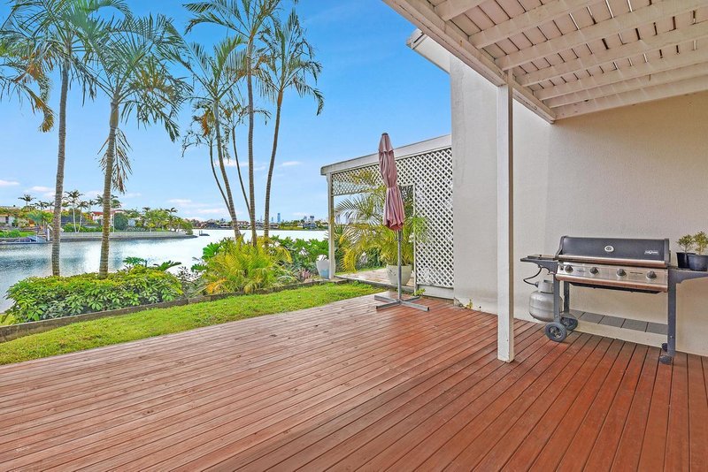 Photo - Unit 41/300 Cottesloe Drive, Mermaid Waters QLD 4218 - Image 2