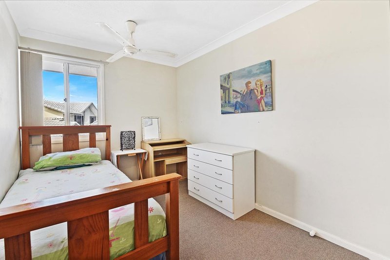 Photo - Unit 41/300 Cottesloe Drive, Mermaid Waters QLD 4218 - Image 7