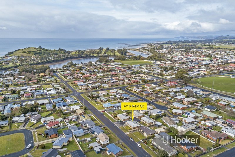 Photo - Unit 4/16 Reid Street, Wynyard TAS 7325 - Image 2