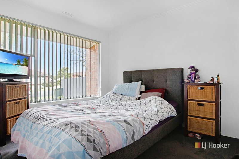 Photo - Unit 4/164 Oldaker Street, Devonport TAS 7310 - Image 5