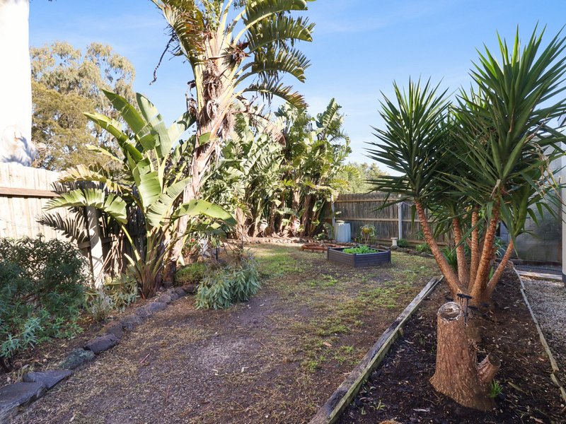 Unit 4/18 Bakewell Street, Herne Hill VIC 3218 Real Estate Industry