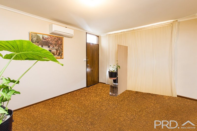 Photo - Unit 4,/189 Deakin Avenue, Mildura VIC 3500 - Image 4