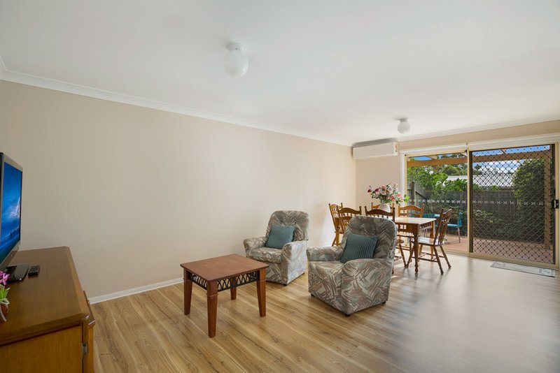 Photo - Unit 4/216 Geddes Street, South Toowoomba QLD 4350 - Image 3