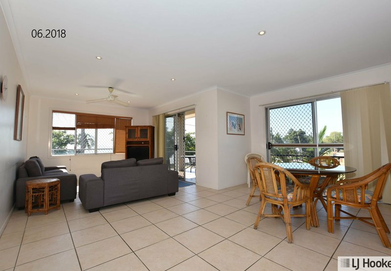 Photo - Unit 4/25 Victoria Street, Cardwell QLD 4849 - Image 2