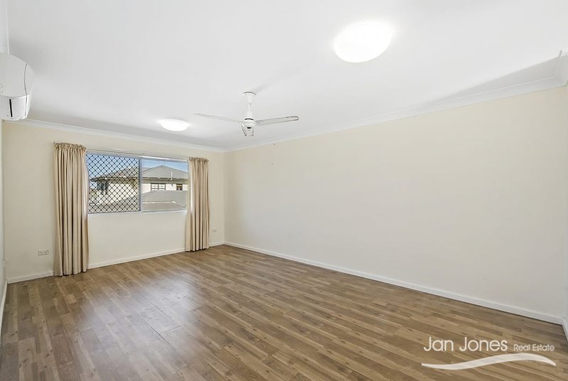 Photo - Unit 4/28 Josephine St , Redcliffe QLD 4020 - Image 6