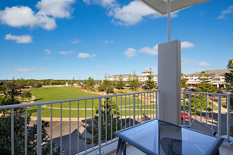 Photo - Unit 4304 "Peppers Resort" Bells Boulevard, Kingscliff NSW 2487 - Image 3