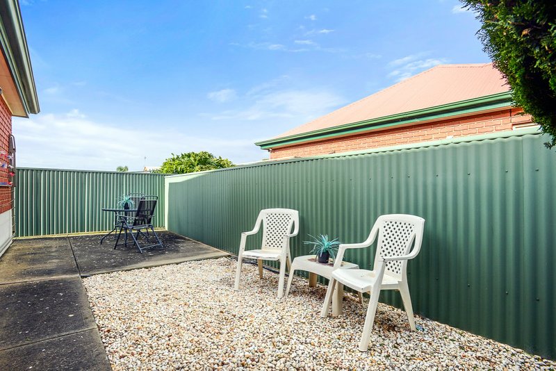 Photo - Unit 4/32 Hill Street, Victor Harbor SA 5211 - Image 14