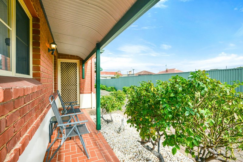 Photo - Unit 4/32 Hill Street, Victor Harbor SA 5211 - Image 18