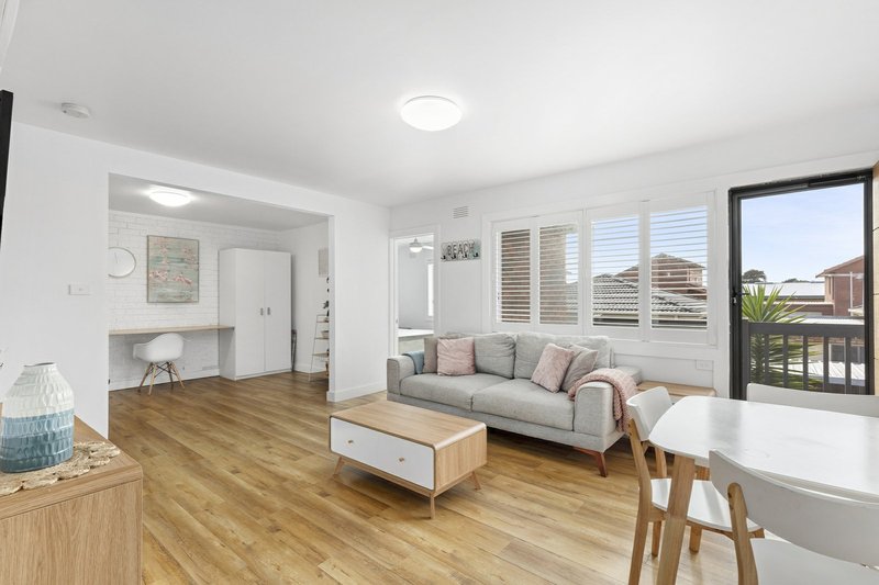 Photo - Unit 4/42 Dudley Parade, St Leonards VIC 3223 - Image 4