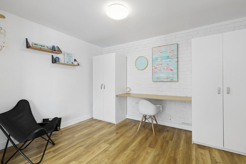 Photo - Unit 4/42 Dudley Parade, St Leonards VIC 3223 - Image 7