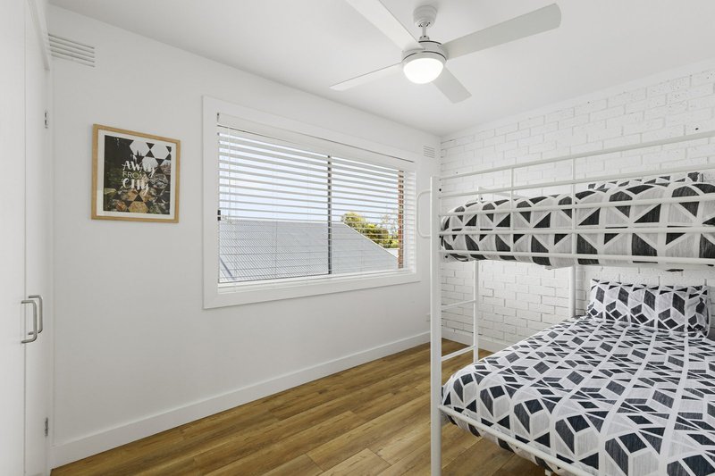 Photo - Unit 4/42 Dudley Parade, St Leonards VIC 3223 - Image 9