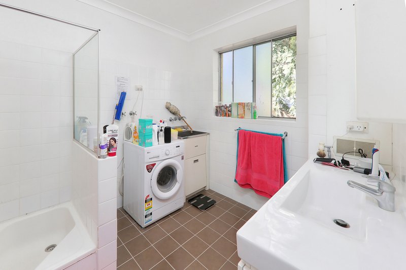 Photo - Unit 4/42 Pembroke Rd , Coorparoo QLD 4151 - Image 6