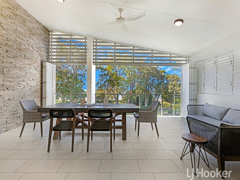 Photo - Unit 4/541 Esplanade , Urangan QLD 4655 - Image 2