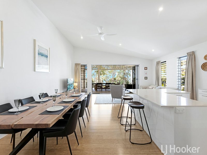 Photo - Unit 4/541 Esplanade , Urangan QLD 4655 - Image 5