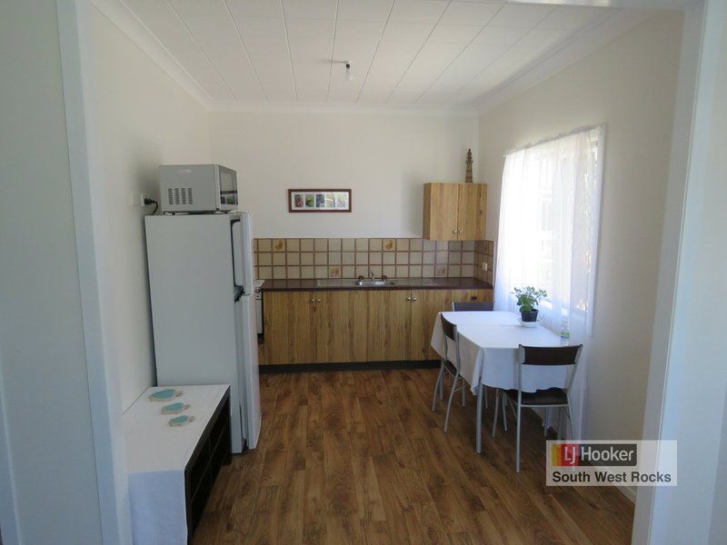 Photo - Unit 4/7 Baldwin Street, South West Rocks NSW 2431 - Image 2