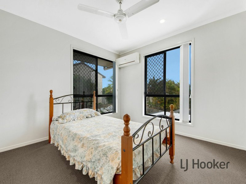 Photo - Unit 4/70 Hampton Drive, Tannum Sands QLD 4680 - Image 9