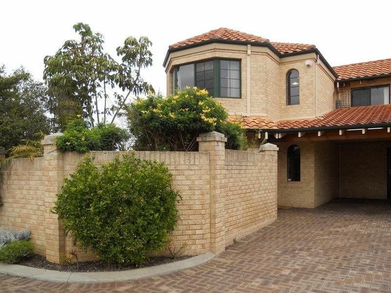 Photo - Unit 4/76 Royal St , Tuart Hill WA 6060 - Image 2