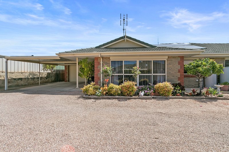 Photo - Unit 4/79 George Street, Moonta SA 5558 - Image 2