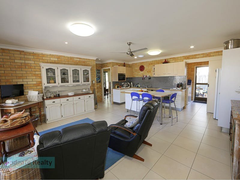 Photo - Unit 4/83 Mackerel Street, Woodgate QLD 4660 - Image 10