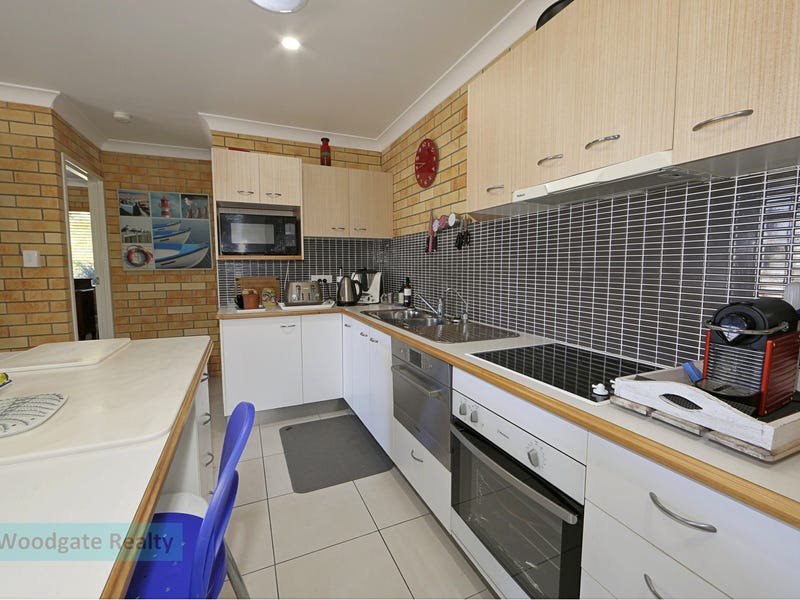 Photo - Unit 4/83 Mackerel Street, Woodgate QLD 4660 - Image 13