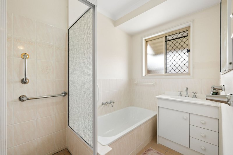 Photo - Unit 4/84 Ashmole Road, Redcliffe QLD 4020 - Image 10