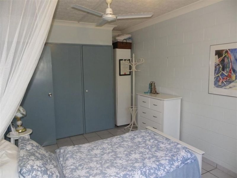 Photo - Unit 4/89 Horseshoe Bay Road, Bowen QLD 4805 - Image 14