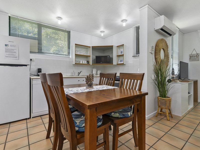 Photo - Unit 4/9 Rainbow Shores Dr , Rainbow Beach QLD 4581 - Image 11