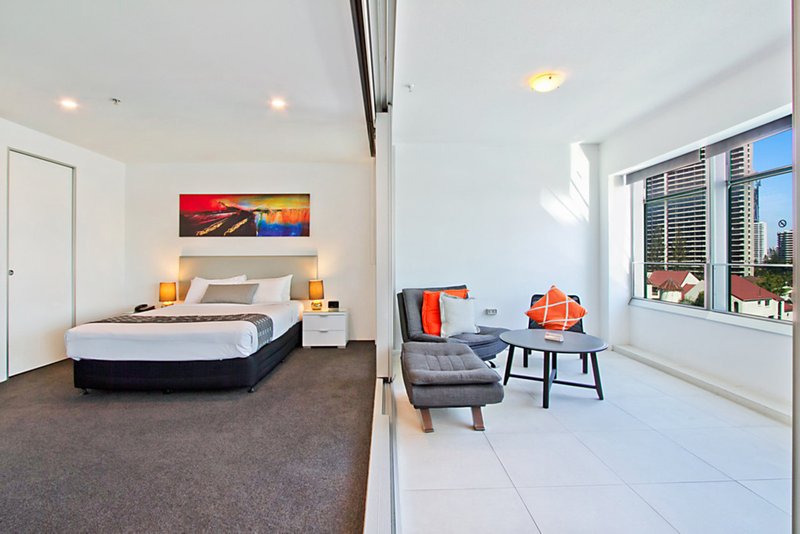 Photo - Unit 508 Q1 9 Hamilton Avenue, Surfers Paradise QLD 4217 - Image 4