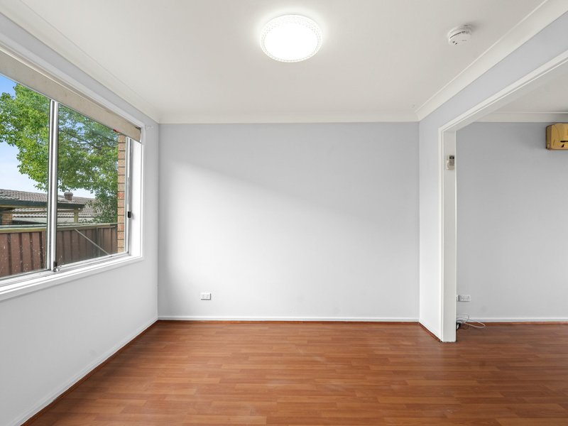 Photo - Unit 5/108 Oxford Road, Ingleburn NSW 2565 - Image 9